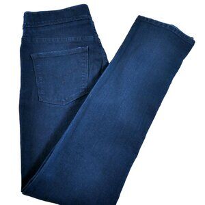 NWOT Levi's Pull-On Dark Wash Jeans Size 4